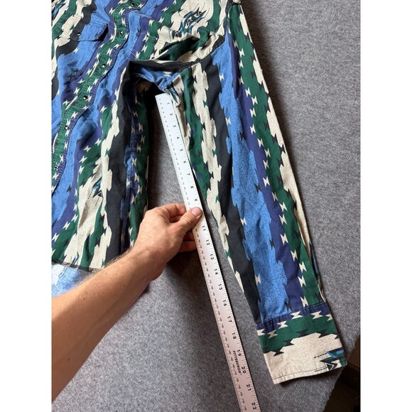 Vtg Wrangler Denim Shirt Western Pearl Snap Rodeo Aztec Distressed Mens Large - Picture 6 of 8